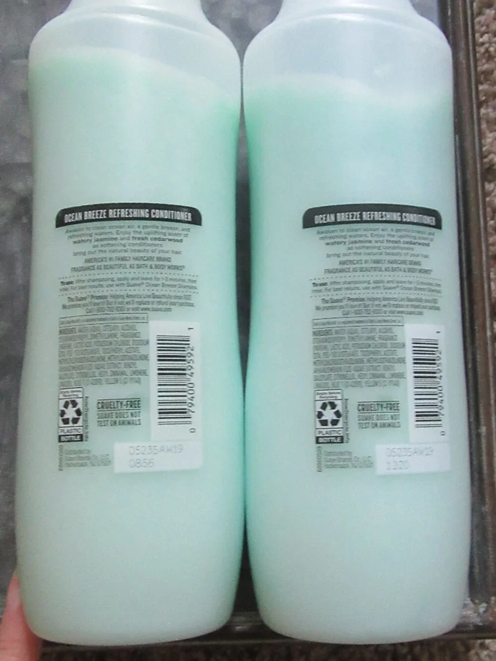 NIP 2 Family Size Bottles Suave Ocean Breeze Refreshing Conditioner 22.5 oz. ea.
